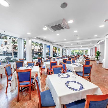 Hotel Zanarini Riccione Esterno foto