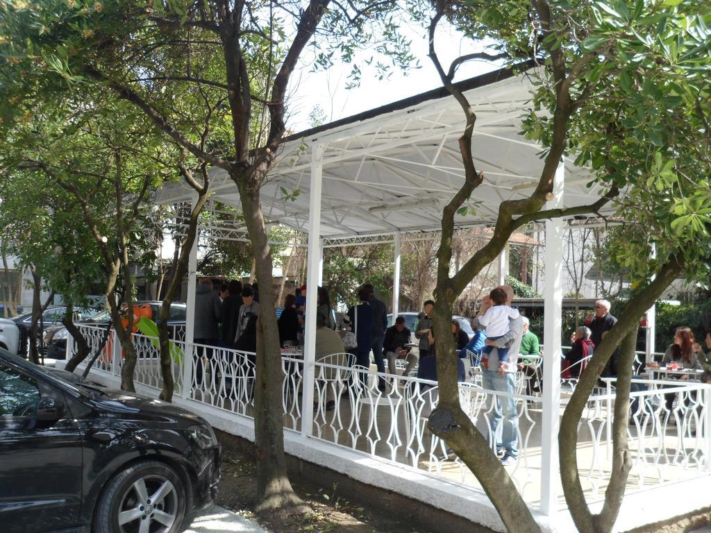Hotel Zanarini Riccione Esterno foto