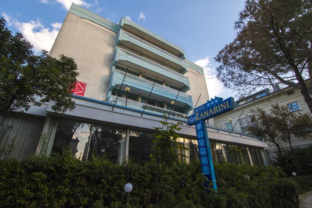Hotel Zanarini Riccione Esterno foto