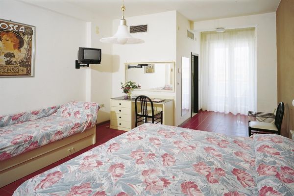 Hotel Zanarini Riccione Esterno foto