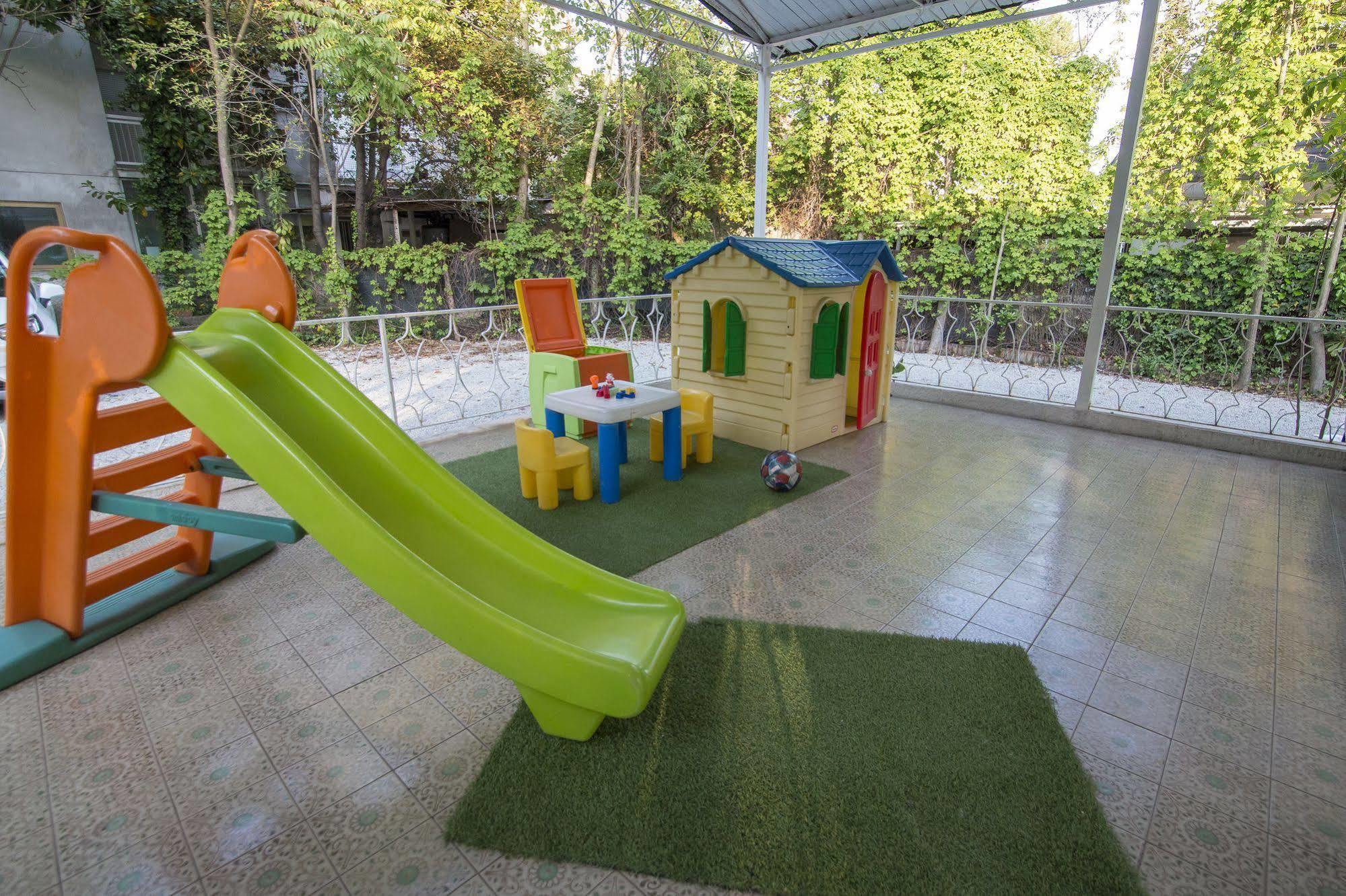 Hotel Zanarini Riccione Esterno foto